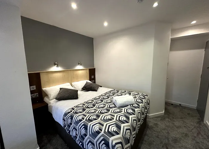 Gainsborough Lodge